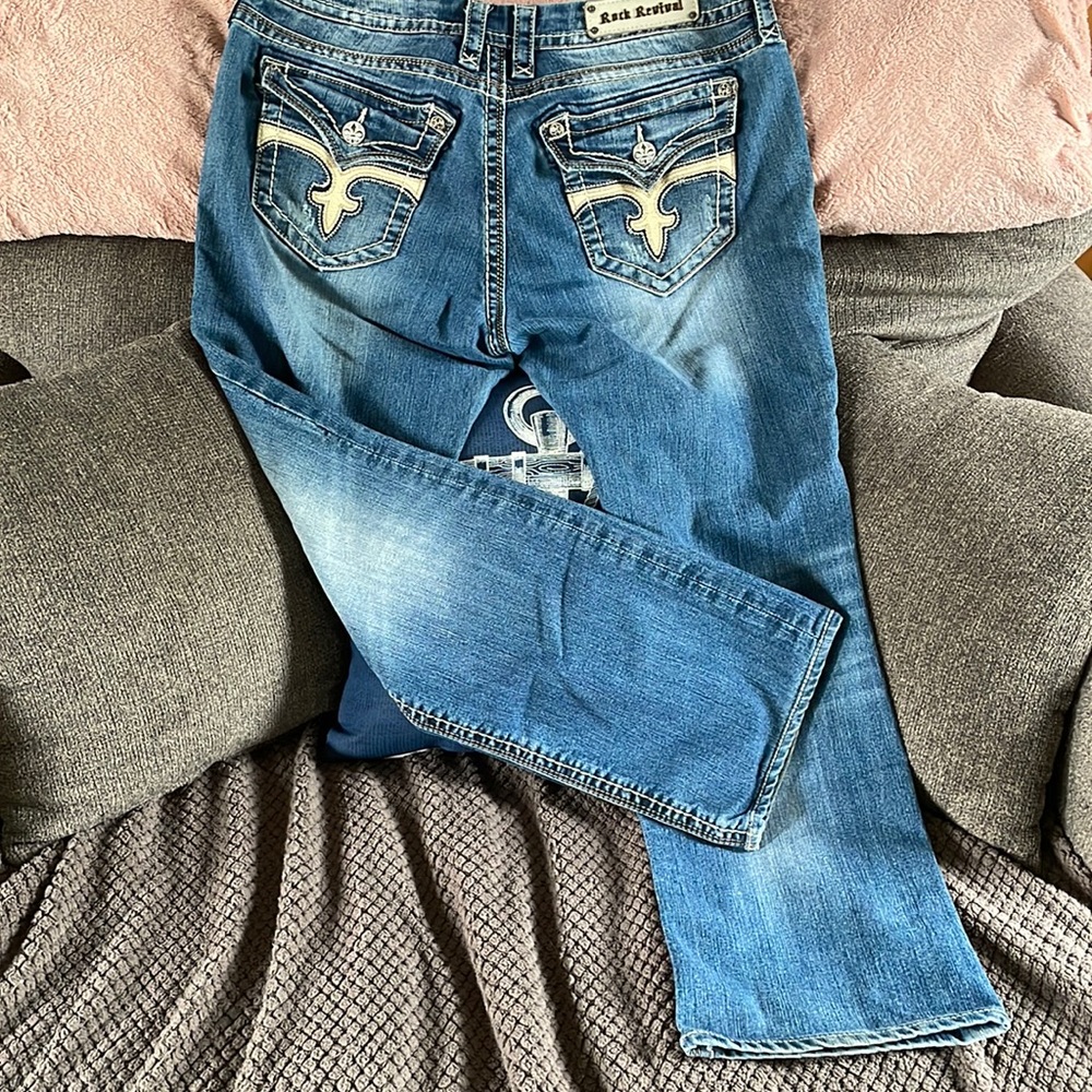 Size 34 womens RR Leah Easy Boot leg jeans